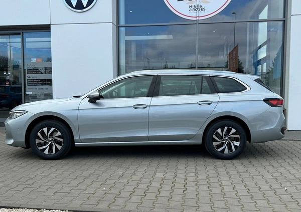 Volkswagen Passat cena 179099 przebieg: 1, rok produkcji 2024 z Jasło małe 497